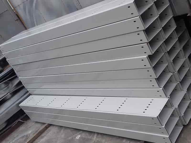 Thang máng cáp sơn tĩnh điện